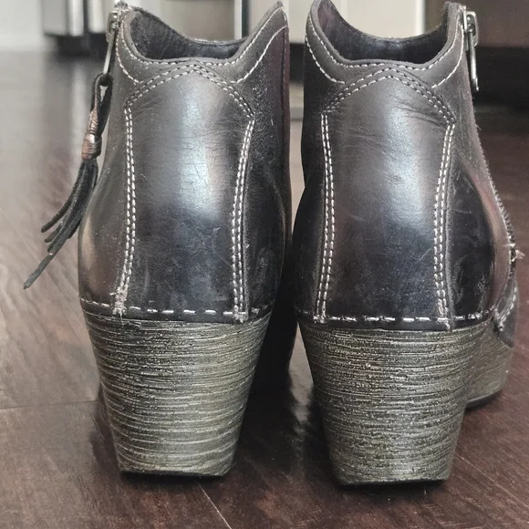 Dansko Black Leather Wedge Boots - Picture 7 of 8